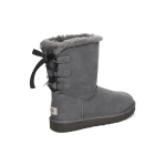 UGG Short Bow Stiefel