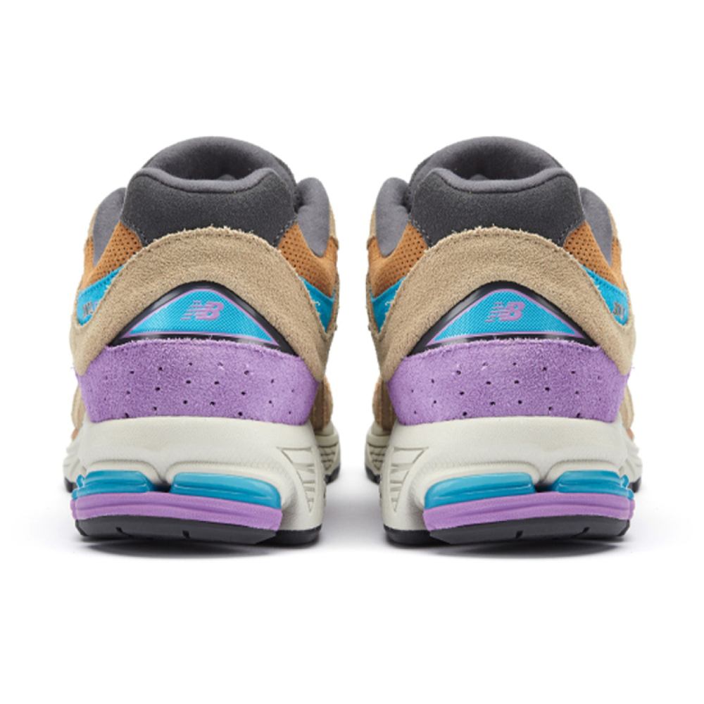 New Balance NB 2002R