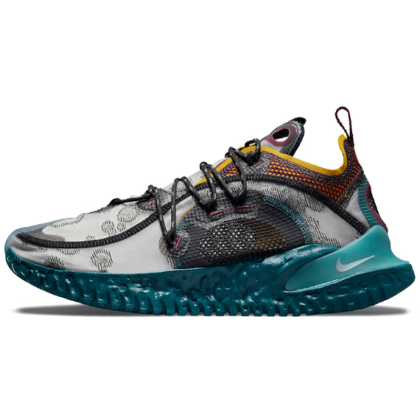 Nike ISPA Black