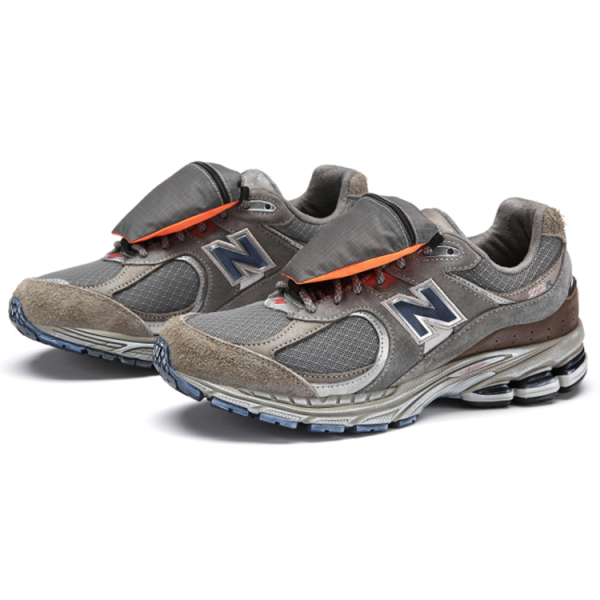 New Balance NB 2002R Pouch