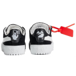 OFF-WHITE Arrow