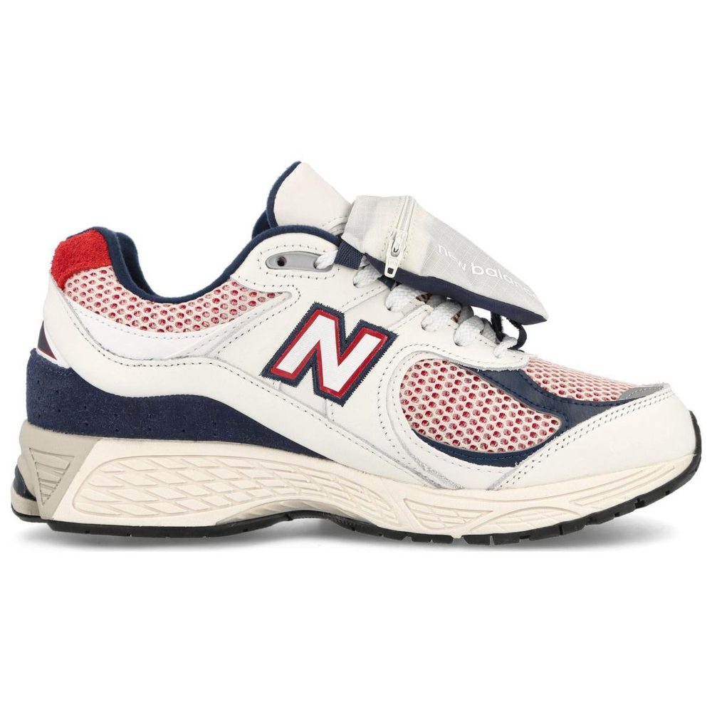 New Balance NB 2002R
