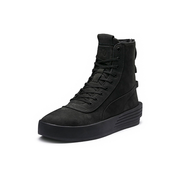 The Weeknd x PUMA Triple XO Parallel“Triple Black"