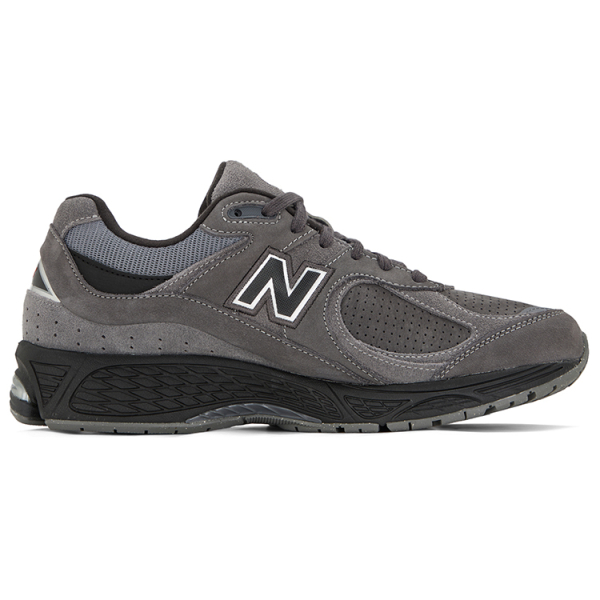 New Balance NB 2002R