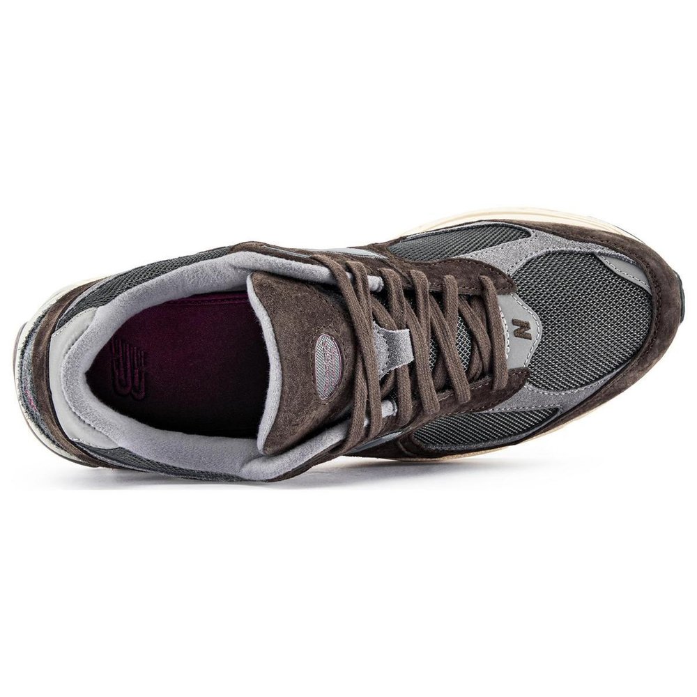 New Balance NB 2002R