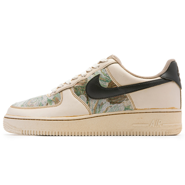 【 】 Nike Air Force 1