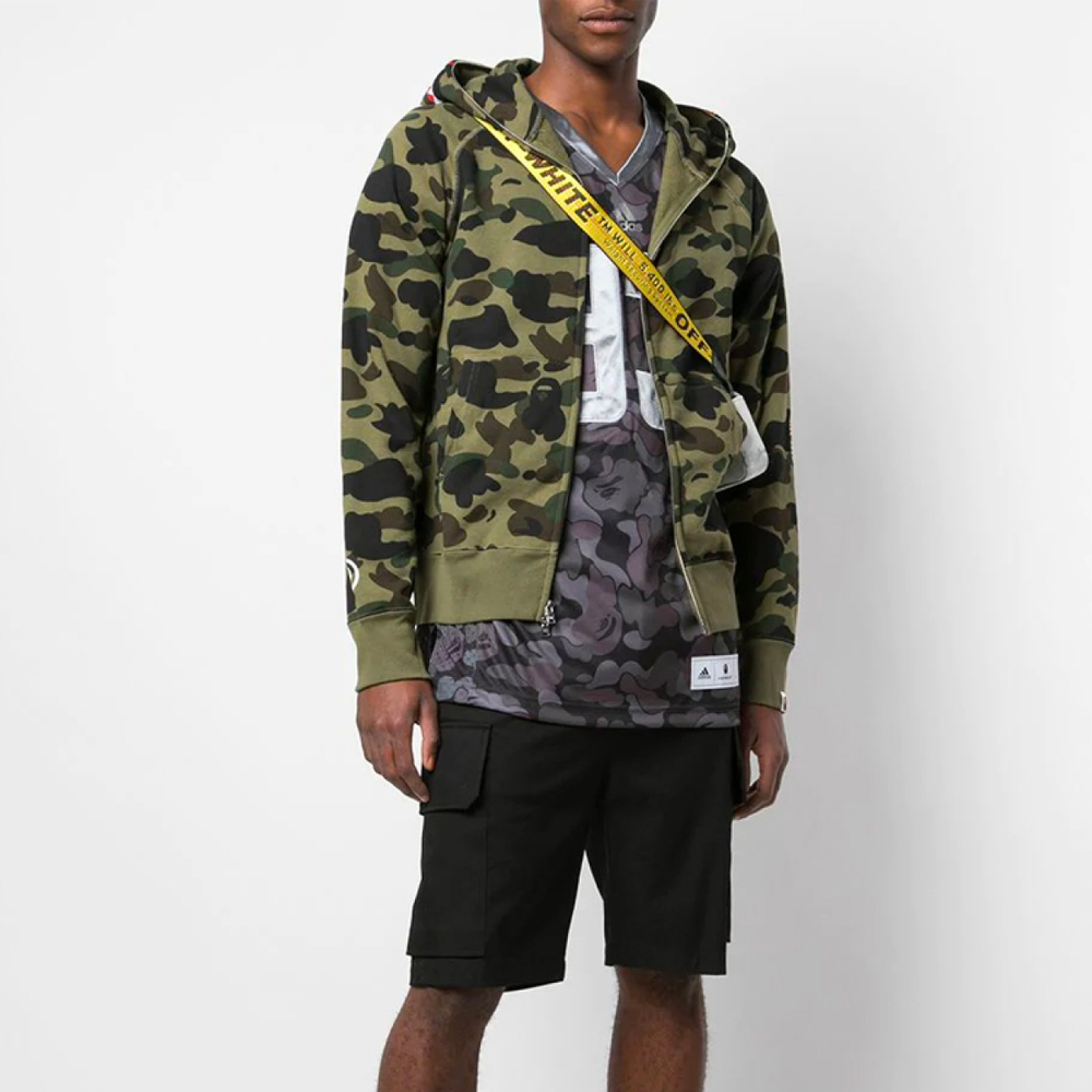 A BATHING APE