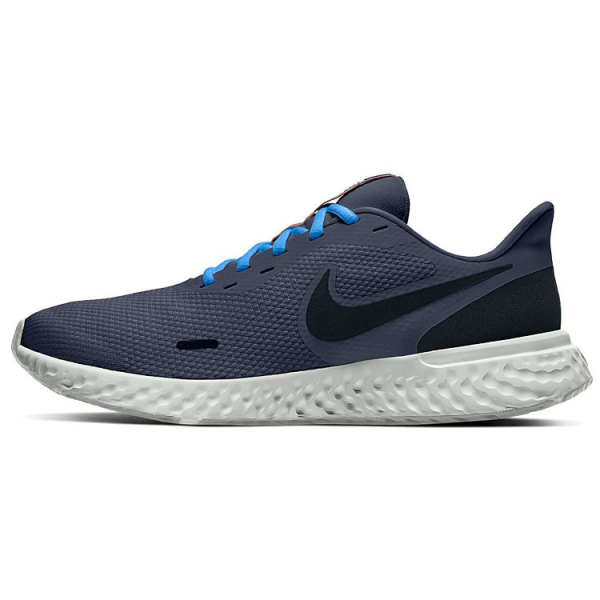 Nike REVOLUTION 5