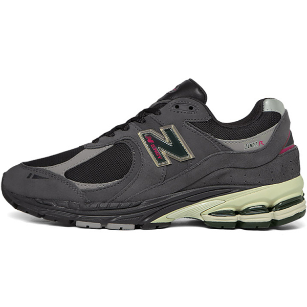 New Balance NB 2002R