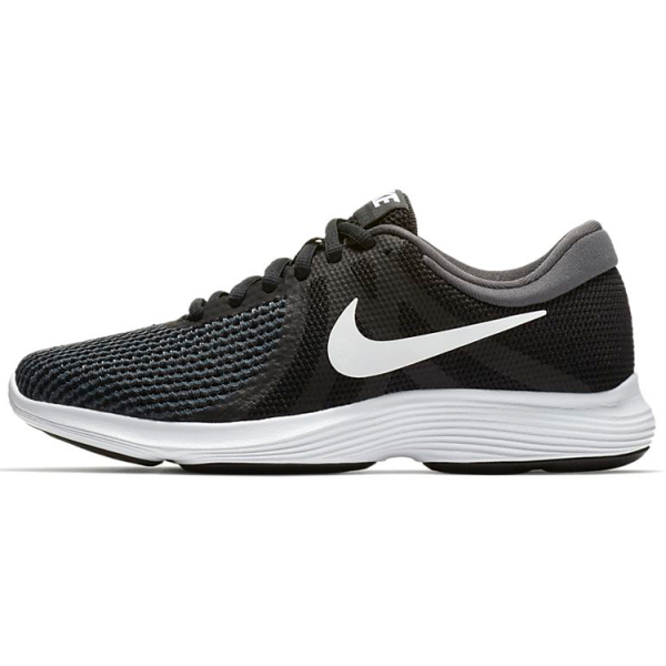 Nike REVOLUTION 4