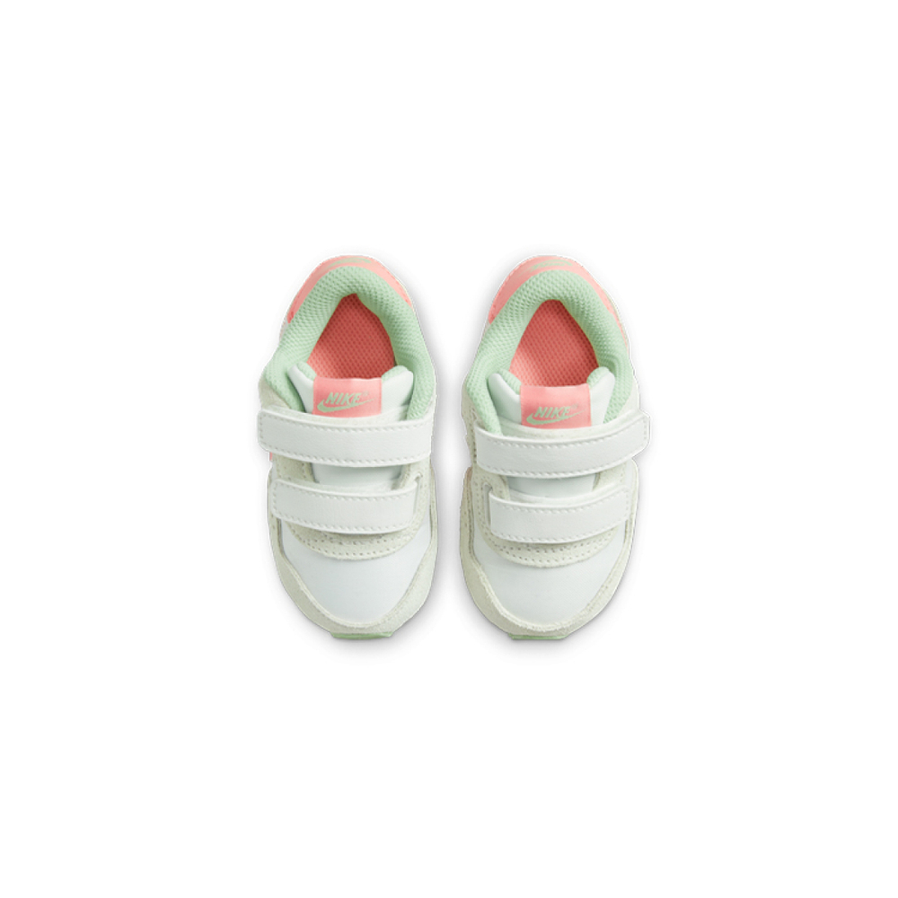Nike MD Valiant