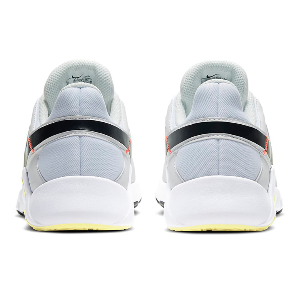 Nike Legend Essential 2 2