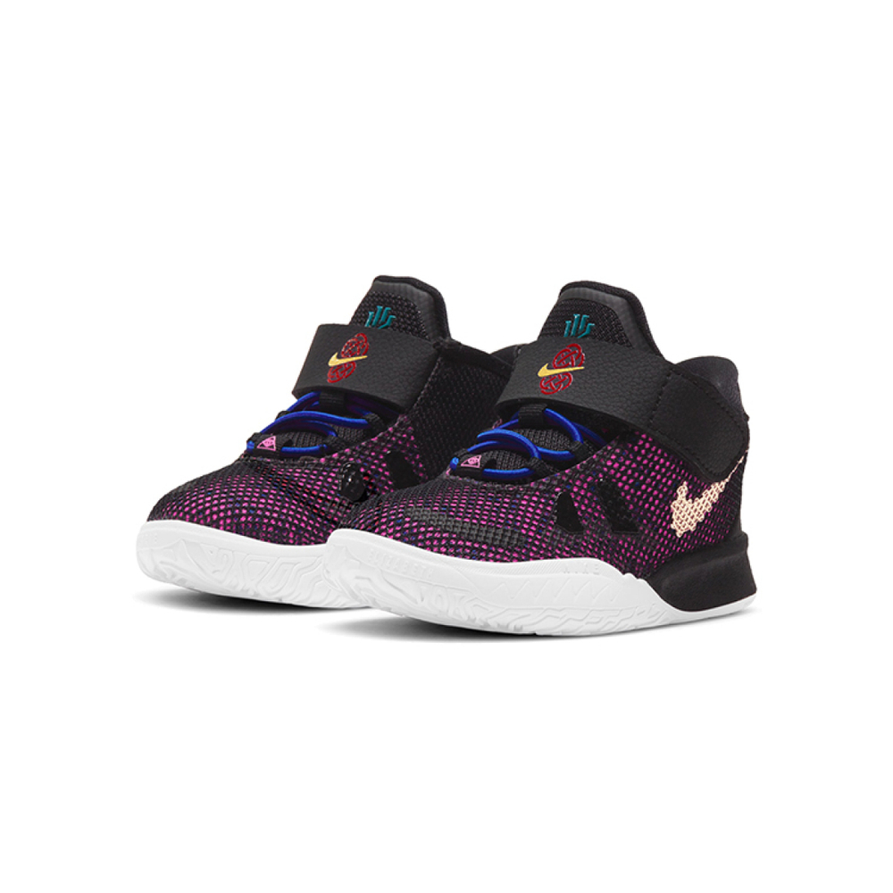 Nike Kyrie 7 CNY