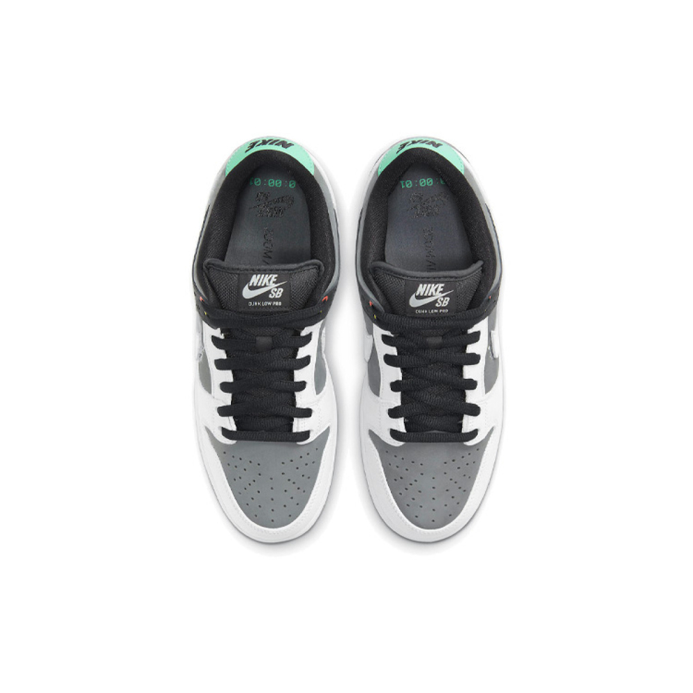 Nike Dunk SB pro iso "vx1000 camcorder"