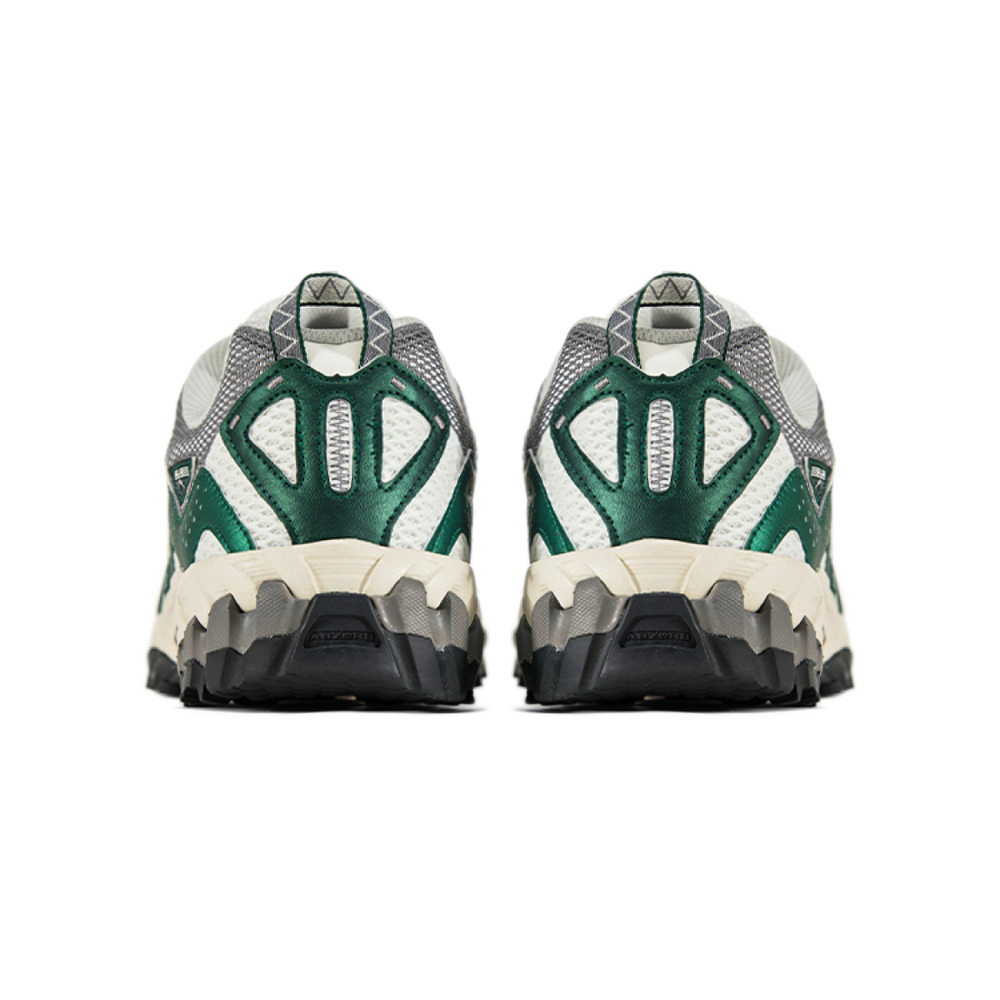 New Balance 610T