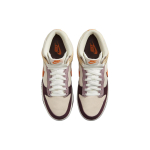 Nike Dunk Mid