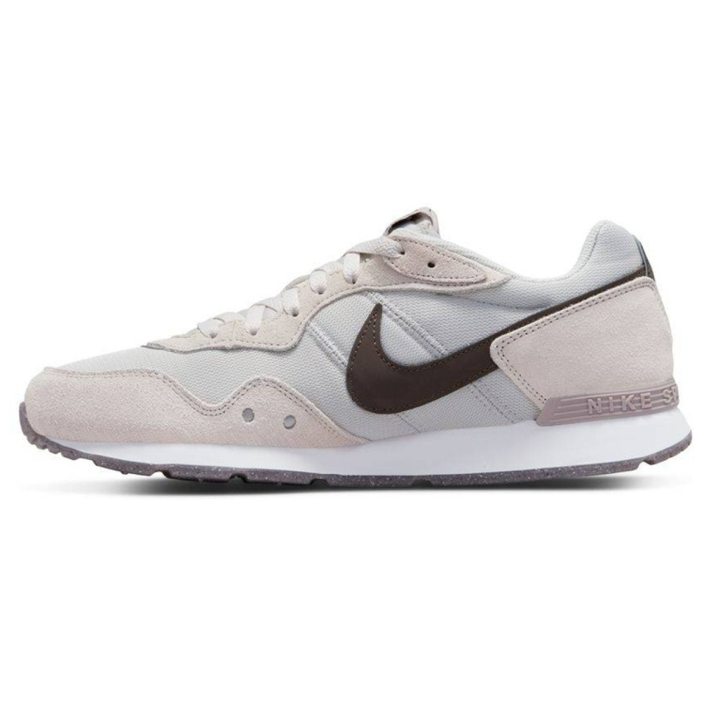 Nike Venture Runner