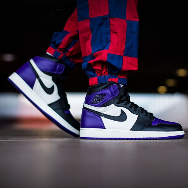 Air Jordan 1 Retro High Court Purple