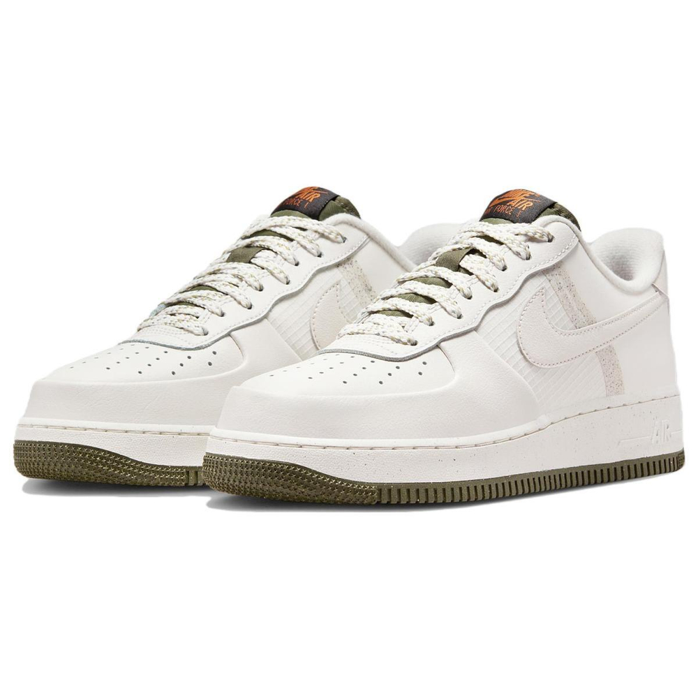 Nike Air Force 1 07 LV8