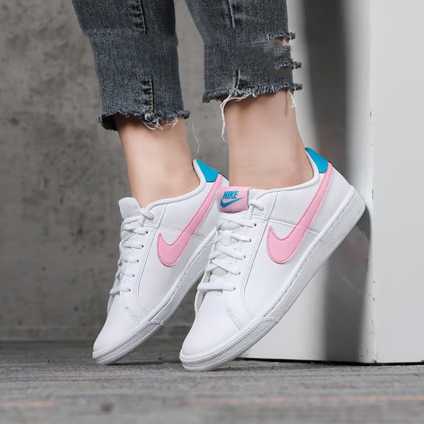 Nike Court Royale
