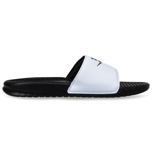 Nike Benassi