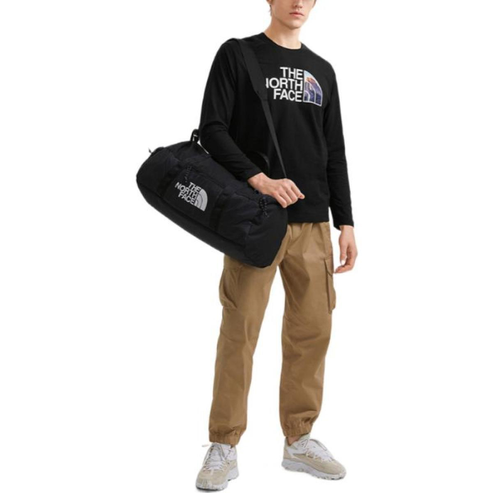 THE NORTH FACE logo T