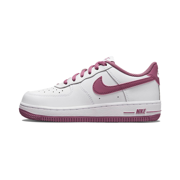 Nike Air Force 1 06