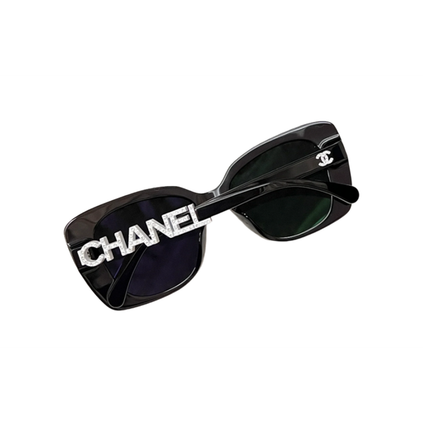 【 】 CHANEL