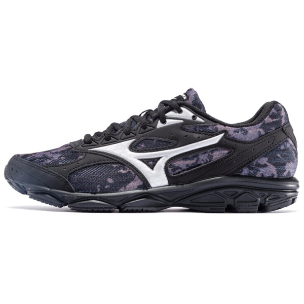 Mizuno Spark 3