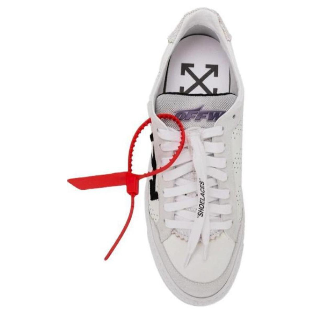 OFF-WHITE