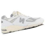 New Balance NB 990 V2