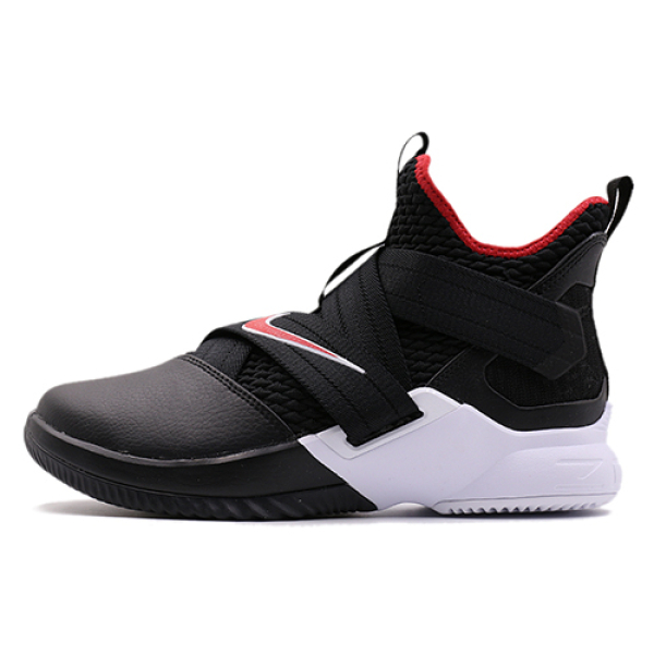 Nike zoom soldier 12 EP