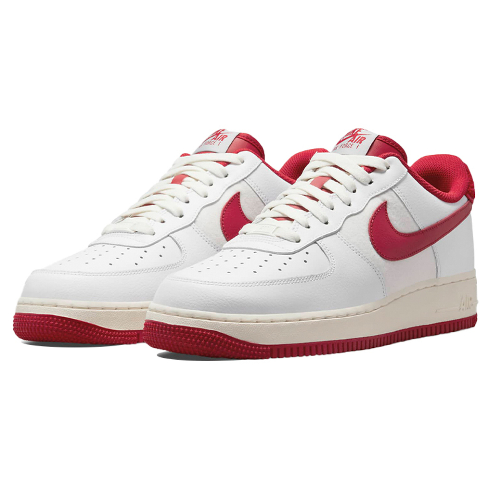 Nike Air Force 1 LV8