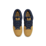 Nike Dunk SB "Midnight Navy/Desert Ochre"