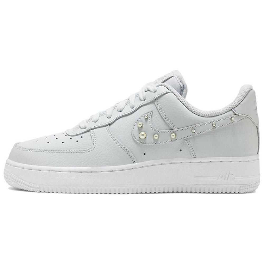 Nike Air Force 1 07 se trnd
