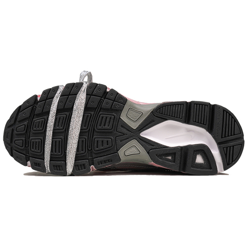 【 】 Nike Initiator