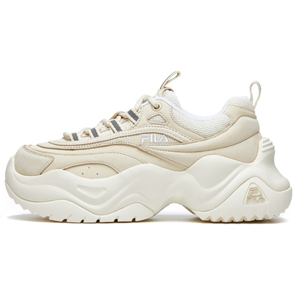 FILA FUSION Ray 1 Pose Ray