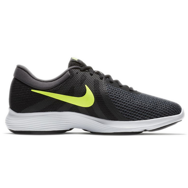 Nike REVOLUTION 4
