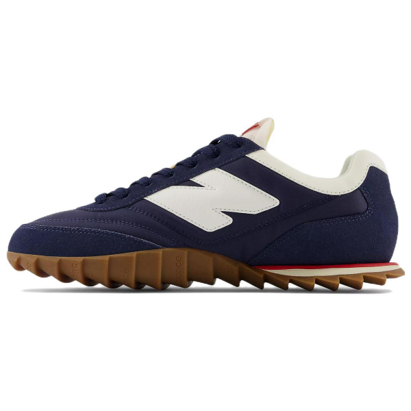 New Balance RC30