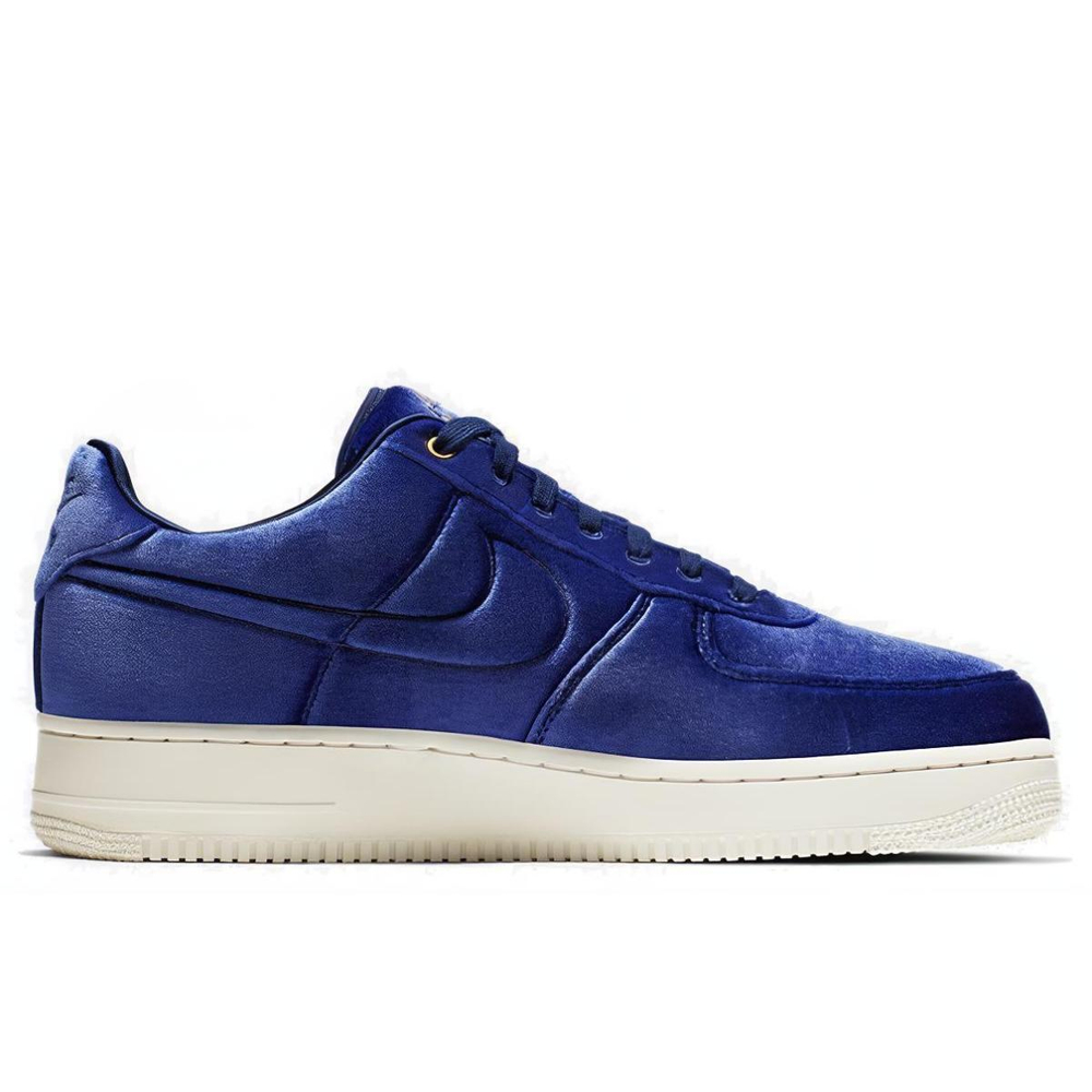 Nike Air Force 1 07 Premium