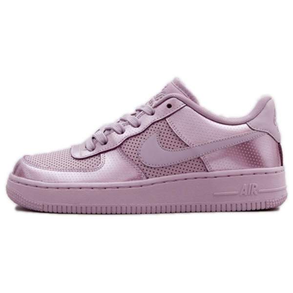 Nike Air Force 1 LV8