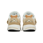New Balance NB 2002R