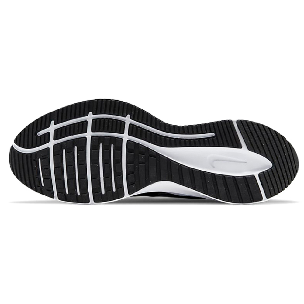 Nike Quest 3 Shield