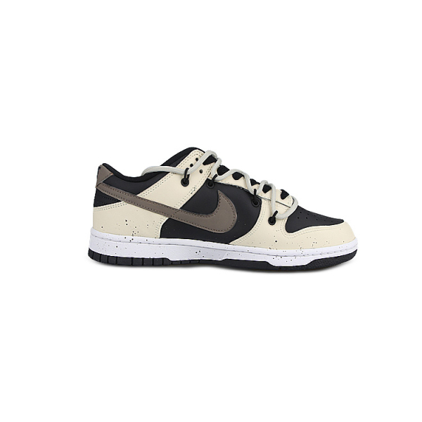 【 】 Nike Dunk Low