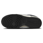Nike Dunk Low Prm "Vintage Panda"