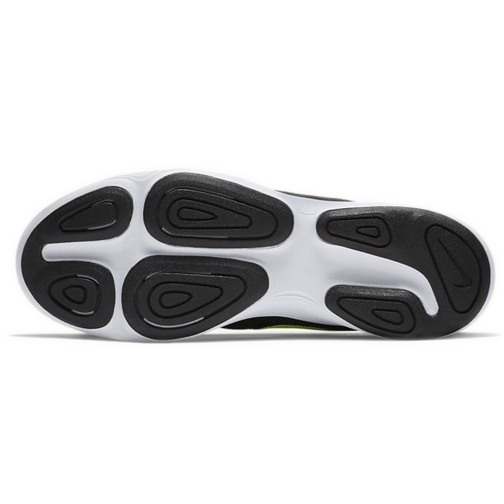 Nike REVOLUTION 4