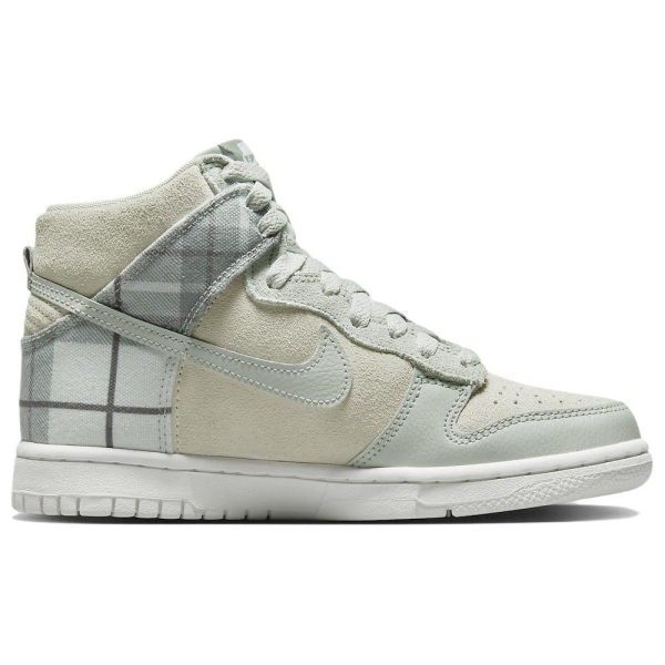 Nike Dunk High Plaid
