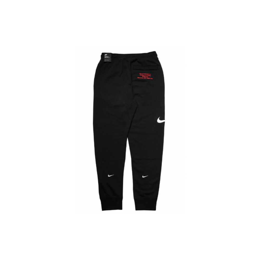 Nike Sportswear Swoosh