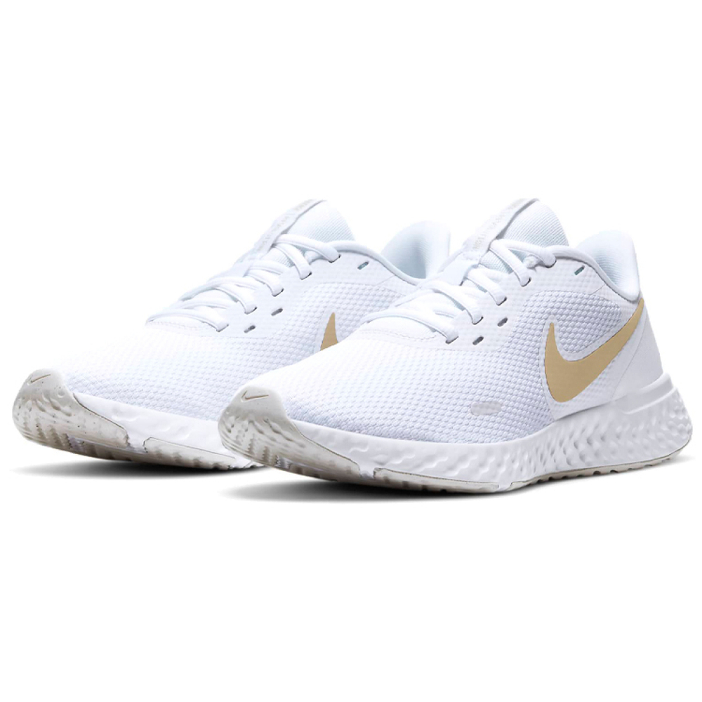 Nike REVOLUTION 5