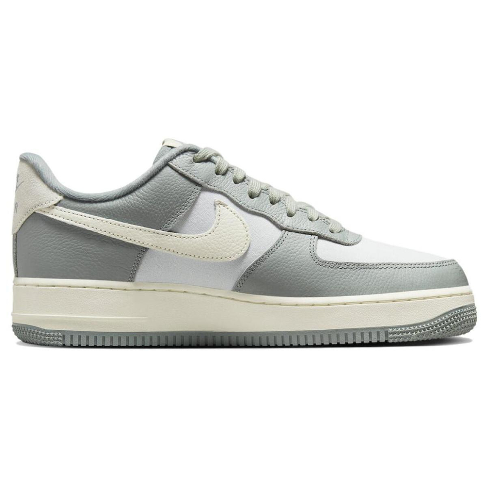 Nike Air Force 1 LX "Mica Green"
